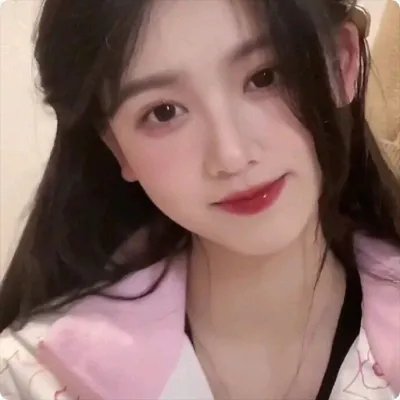 窥探者封面